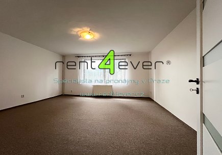 Pronájem bytu, Hostivař, Zápotoční, byt 3+1, 96 m2, v rodinném domě, lodžie, nezařízený nábytkem, Rent4Ever.cz