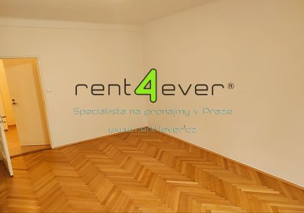 Pronájem bytu, Vršovice, Bulharská, byt 1+1, 43 m2 po rekonstrukci, s balkonem, komora, nezařízený, Rent4Ever.cz