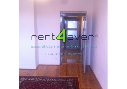 Pronájem bytu, Michle, Na úlehli, byt 2+1, 72 m2, cihla, po rekonstrukci, komora, zařízený nábytkem, Rent4Ever.cz