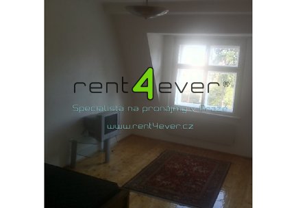 Pronájem bytu, Michle, Na úlehli, byt 2+1, 72 m2, cihla, po rekonstrukci, komora, zařízený nábytkem, Rent4Ever.cz