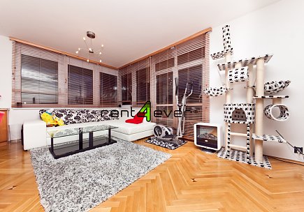 Pronájem bytu, Hlubočepy, Štěpařská, byt  2+kk, 65 m2 s terasou 35 m2, garáž, částečně zařízený, Rent4Ever.cz