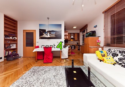 Pronájem bytu, Hlubočepy, Štěpařská, byt  2+kk, 65 m2 s terasou 35 m2, garáž, částečně zařízený, Rent4Ever.cz