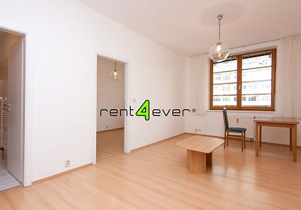 Pronájem bytu, Metro A Petřiny, ul. Křenova, 2+kk, 42 m2, balkon, garáž, sklep, komora, výtah, Rent4Ever.cz