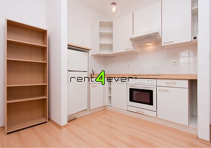 Pronájem bytu, Metro A Petřiny, ul. Křenova, 2+kk, 42 m2, balkon, garáž, sklep, komora, výtah, Rent4Ever.cz