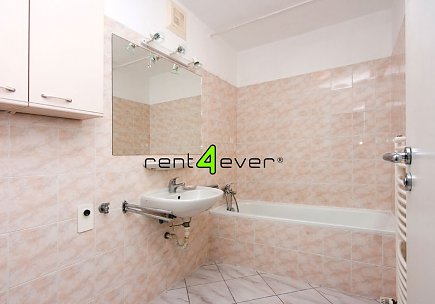 Pronájem bytu, Metro A Petřiny, ul. Křenova, byt 2+kk, 42 m2 s balkonem, Rent4Ever.cz