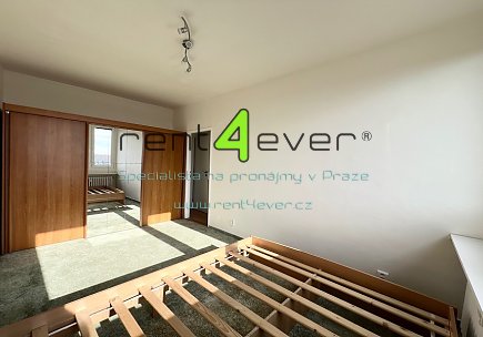 Pronájem bytu, Bohnice, Hlivická, 3+kk, 62 m2, sklep, komora, výtah, částečně zařízený, Rent4Ever.cz