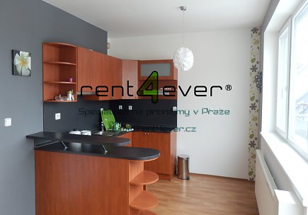 Pronájem bytu, Kbely, Pod Nouzovem, byt 1+kk, 40 m2, novostavba, terasa, komora, částečně vybavený, Rent4Ever.cz