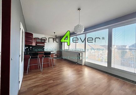 Pronájem bytu, Kbely, Pod Nouzovem, byt 1+kk, 28 m2, novostavba, terasa, komora, částečně vybavený, Rent4Ever.cz