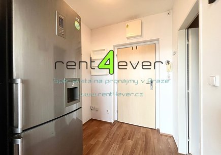 Pronájem bytu, Kbely, Pod Nouzovem, byt 1+kk, 28 m2, novostavba, terasa, komora, částečně vybavený, Rent4Ever.cz