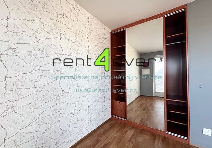 Pronájem bytu, Kbely, Pod Nouzovem, byt 1+kk, 28 m2, novostavba, terasa, komora, částečně vybavený, Rent4Ever.cz