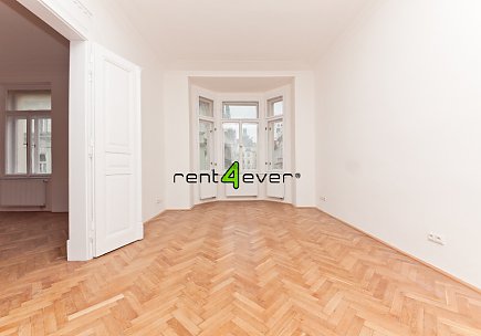 Pronájem bytu, Metro A Staroměstská, Maiselova, 2+1, 85 m2, cihla, po rekonstrukci, balkon, sklep, Rent4Ever.cz