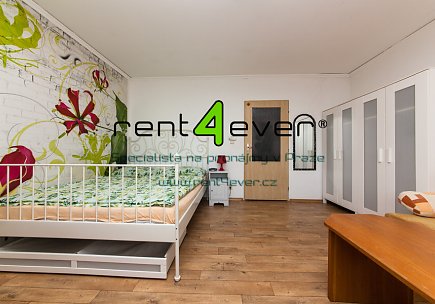 Pronájem bytu, Řeporyje, K Třebonicům, byt 1+1 v RD, 50 m2, komora, samostatný vchod, zařízený, Rent4Ever.cz