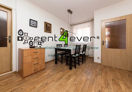 Pronájem bytu, Řeporyje, K Třebonicům, byt 1+1 v RD, 50 m2, komora, samostatný vchod, zařízený, Rent4Ever.cz