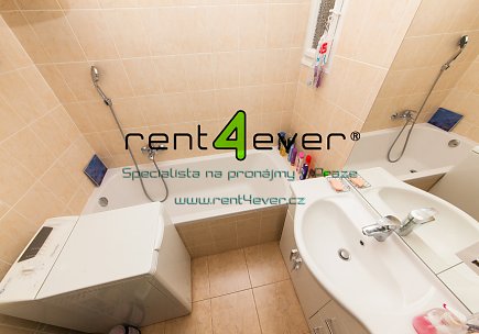 Pronájem bytu, Vinohrady, Hradecká, byt 2+kk, 45 m2, balkon, sklep, komora, výtah, vybavený, Rent4Ever.cz