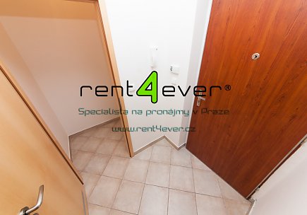 Pronájem bytu, Suchdol, Holubí, 1+kk, 35 m2, novostavba, cihla, balkon, garáž, nezařízený, Rent4Ever.cz