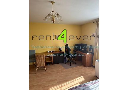 Pronájem bytu, Libeň, Braunerova, byt 1+kk, 35 m2, výtah, zařízený nábytkem, Rent4Ever.cz