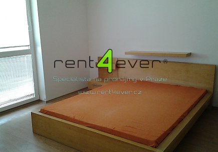 Pronájem bytu, Písnice, Švihovská, byt 1+kk, 30 m2, novostavba, balkon 3 m2, výtah, zařízený, Rent4Ever.cz