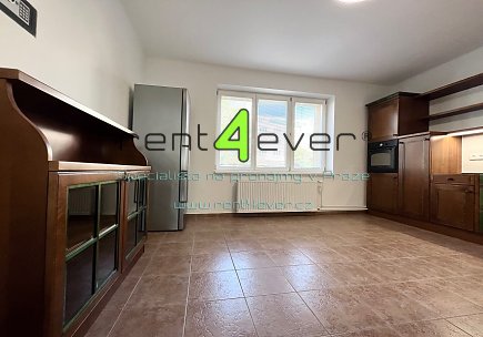 Pronájem bytu, Krč, Budějovická, mezonet 3+1, 98 m2, cihla, po rekonstrukci, částečně zařízený, Rent4Ever.cz