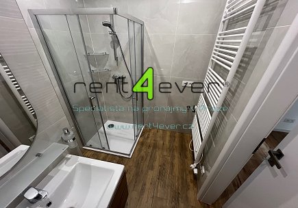 Pronájem bytu, Krč, Budějovická, mezonet 3+1, 98 m2, cihla, po rekonstrukci, částečně zařízený, Rent4Ever.cz