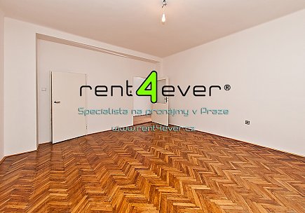 Pronájem bytu, Smíchov, Radlická, byt 1+1, 50 m2, cihla, komora, výtah, nezařízený nábytkem, Rent4Ever.cz