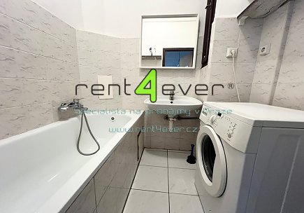 Pronájem bytu, Nusle, Pod Terebkou, byt 2+kk, 53 m2, cihla, komora, nezařízený nábytkem, Rent4Ever.cz