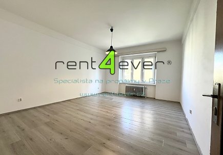 Pronájem bytu, Nusle, Pod Terebkou, byt 2+kk, 53 m2, cihla, komora, nezařízený nábytkem, Rent4Ever.cz