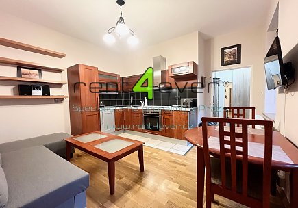 Pronájem bytu, Žižkov, Tachovské náměstí, byt 2+kk, 51 m2, po rekonstrukci, vybavený , Rent4Ever.cz