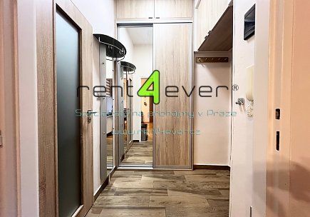 Pronájem bytu, Žižkov, Tachovské náměstí, byt 2+kk, 51 m2, po rekonstrukci, vybavený , Rent4Ever.cz