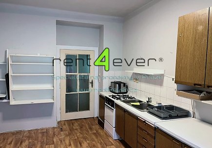 Pronájem bytu, Libeň, U Libeňského pivovaru, byt 1+1, 40 m2, cihla, částečně zařízený nábytkem, Rent4Ever.cz