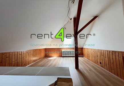 Pronájem bytu, Modřany, V hájkách, byt 3+kk v RD, 80 m2, cihla, balkon, nezařízený nábytkem, Rent4Ever.cz