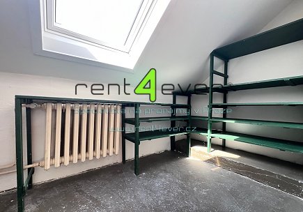 Pronájem bytu, Modřany, V hájkách, byt 3+kk v RD, 80 m2, cihla, balkon, nezařízený nábytkem, Rent4Ever.cz