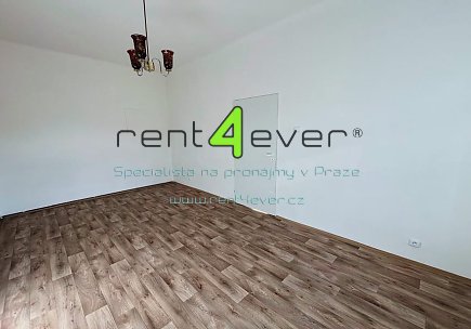 Pronájem bytu, Vysočany, Poděbradská, byt 1+1, 35 m2, po rekonstrukci, komora, nezařízený, Rent4Ever.cz