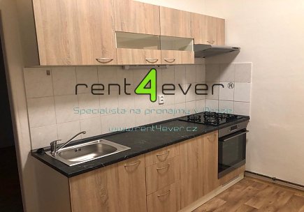 Pronájem bytu, Vysočany, Poděbradská, byt 1+1, 35 m2, po rekonstrukci, komora, nezařízený, Rent4Ever.cz