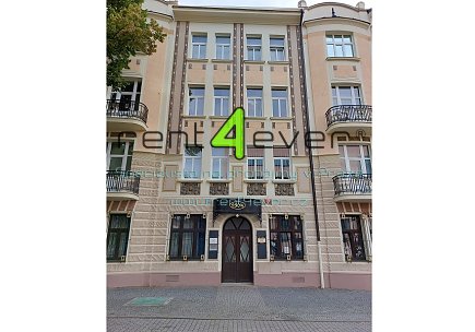 Pronájem bytu, Vysočany, Krátkého, byt 3+kk, 82 m2, po rekonstrukci, 2x balkon, komora, zařízený, Rent4Ever.cz