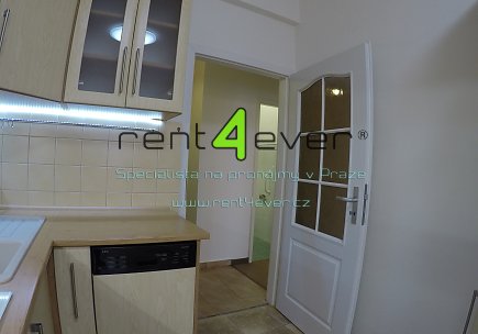 Pronájem bytu, Metro A Strašnická, Srbínská, byt 2+kk, 46 m2, po rekonstrukci, nevybavený, Rent4Ever.cz