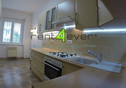 Pronájem bytu, Metro A Strašnická, Srbínská, byt 2+kk, 46 m2, po rekonstrukci, nevybavený, Rent4Ever.cz