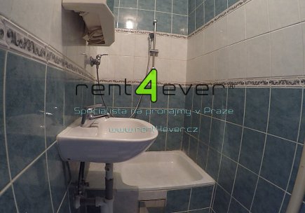 Pronájem bytu, Záběhlice, Jabloňová, byt 1+kk, 25 m2, nevybavený nábytkem, vestavěná skříň, Rent4Ever.cz