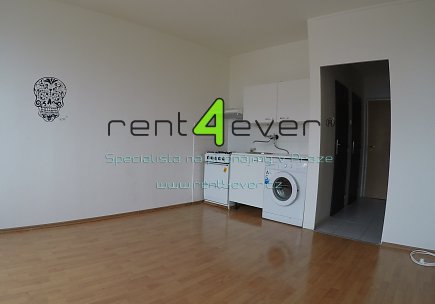 Pronájem bytu, Záběhlice, Jabloňová, byt 1+kk, 25 m2, nevybavený nábytkem, vestavěná skříň, Rent4Ever.cz