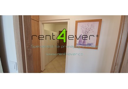 Pronájem bytu, Ruzyně, Ciolkovského, byt 2+kk, 52 m2, po komplet. rekonstrukci, komora, vybavený, Rent4Ever.cz