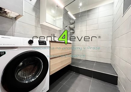 Pronájem bytu, Vršovice, Francouzská, byt 2+kk, 54 m2, po rekonstrukci, nezařízený nábytkem, Rent4Ever.cz