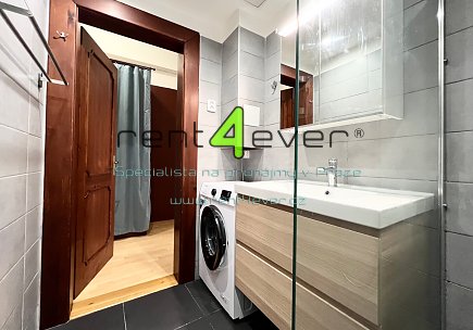 Pronájem bytu, Vršovice, Francouzská, byt 2+kk, 54 m2, po rekonstrukci, nezařízený nábytkem, Rent4Ever.cz