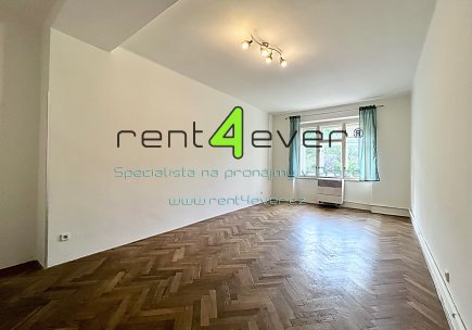 Pronájem bytu, Vršovice, Francouzská, byt 2+kk, 54 m2, po rekonstrukci, nezařízený nábytkem, Rent4Ever.cz