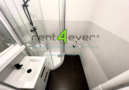 Pronájem bytu, Vokovice, Alžírská, 2+1, 55 m2, po kompletní rekonstrukci, sklep, společná lodžie, Rent4Ever.cz