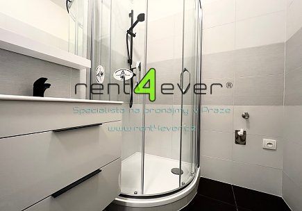 Pronájem bytu, Vokovice, Alžírská, 2+1, 55 m2, po kompletní rekonstrukci, sklep, společná lodžie, Rent4Ever.cz