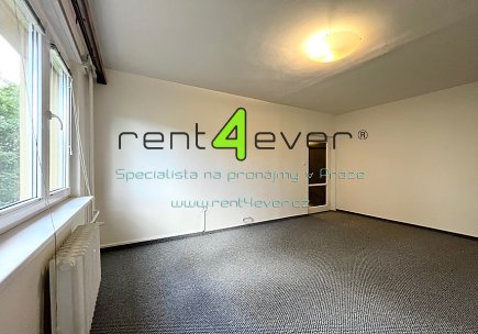 Pronájem bytu, Vokovice, Alžírská, 2+1, 55 m2, po kompletní rekonstrukci, sklep, společná lodžie, Rent4Ever.cz