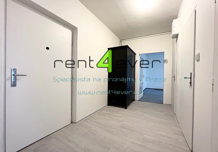 Pronájem bytu, Vokovice, Alžírská, 2+1, 55 m2, po kompletní rekonstrukci, sklep, společná lodžie, Rent4Ever.cz