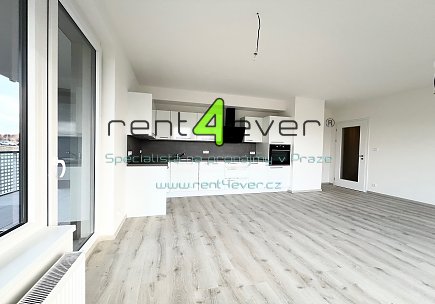 Pronájem bytu, Třebonice, Thomasova - Britská čtvrť, 2+kk, 62.4 m2, novostavba, terasa, nezařízený, Rent4Ever.cz