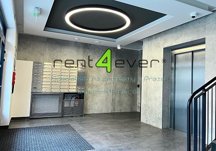 Pronájem bytu, Třebonice, Thomasova - Britská čtvrť, 2+kk, 62.4 m2, novostavba, terasa, nezařízený, Rent4Ever.cz