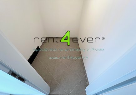 Pronájem bytu, Třebonice, Thomasova - Britská čtvrť, 2+kk, 62.4 m2, novostavba, terasa, nezařízený, Rent4Ever.cz