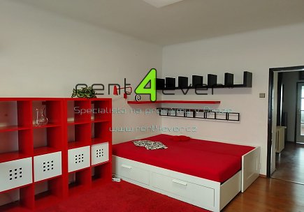 Pronájem bytu, Hostivař, Štěrboholská, pokoj 20 m2, zařízený, spolubydlení v bytě pro max.1 osobu , Rent4Ever.cz